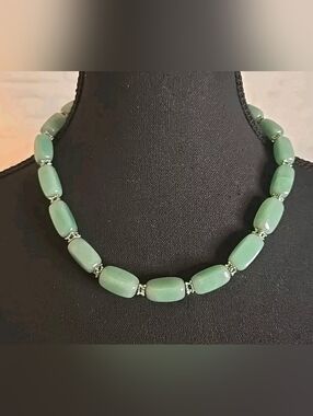 Vintage Jade Silver-tone Beaded Necklace